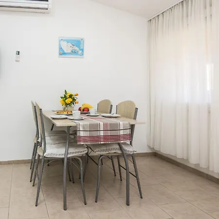 Zaklina 2 By Interhome 아파트